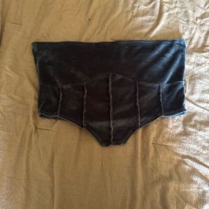 PrettyLittleThing Crop Top